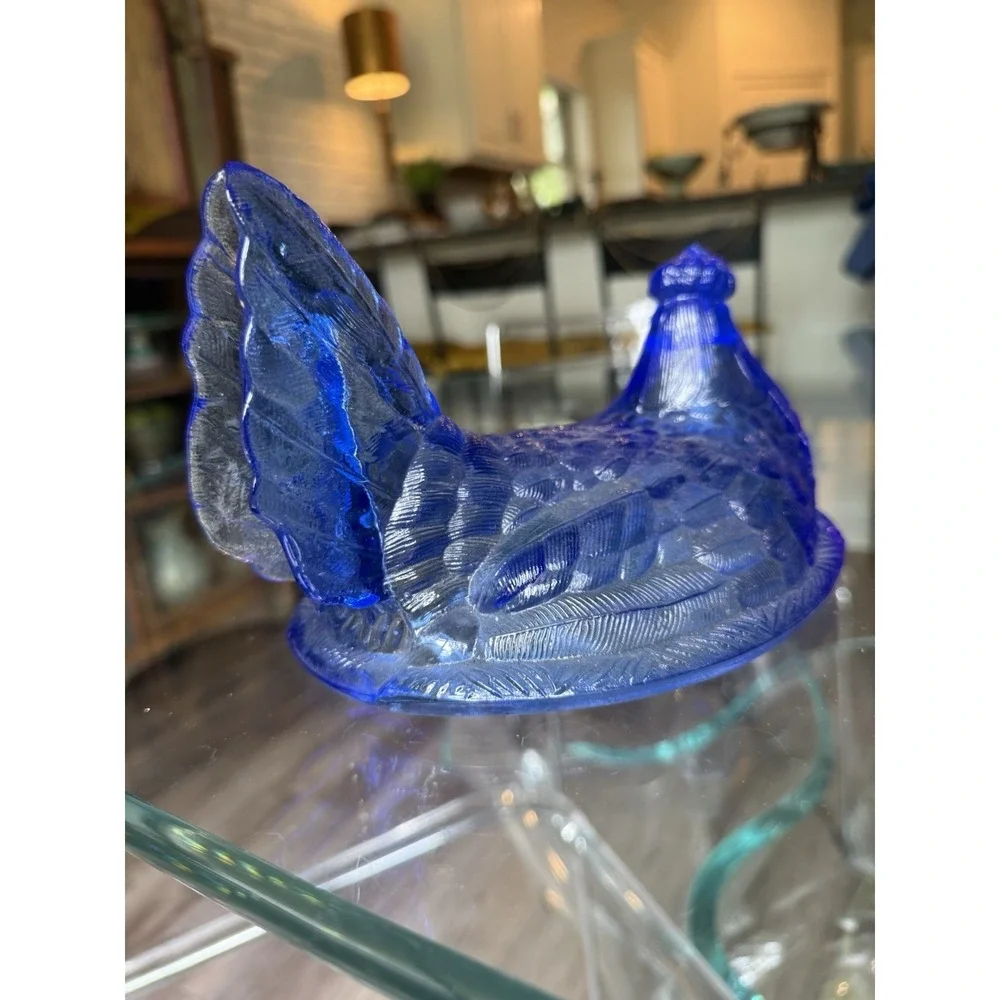 Vintage Hen On A Nest LID ONLY Blue Glass Top Split Tail 7